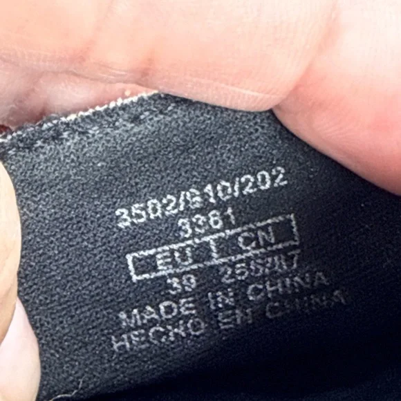 (Z1) Zara women's flat mules, size 39/8 US, ivory black, with shiny stripes - Picture 13 of 13